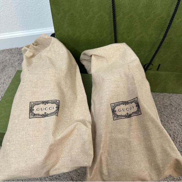 Mens Gucci Sneakers - Picture 4 of 7